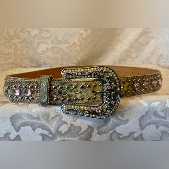 Blazin Roxx Lady’s M Western Belt, Faux Snake Skin, Pink Rhinestones - Picture 6 of 10